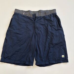 Vuori Banks Shorts Subtle Blue Dots Size 30 Missing Drawstring